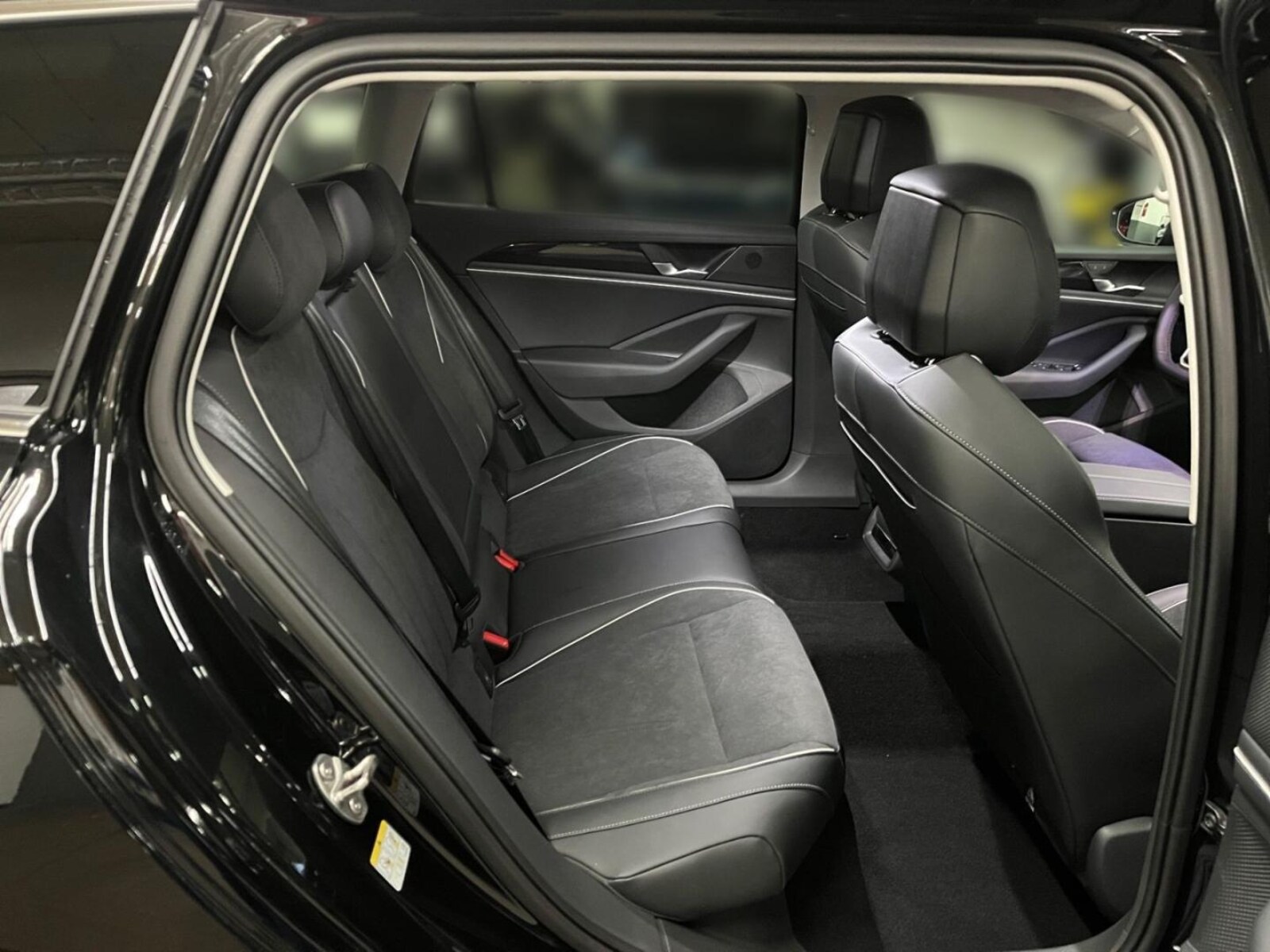 Volkswagen Passat – Bild 14