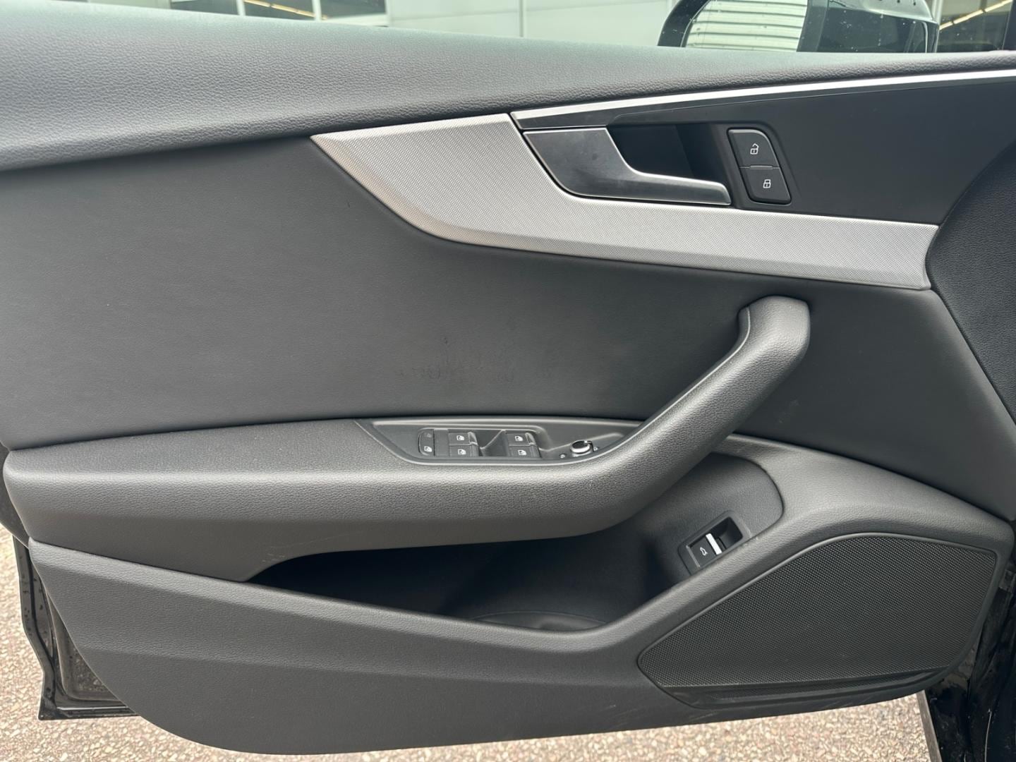 Image about Audi A5 Sportback Design Luxe 40 TFSI 140 kW (190 ch) S tronic