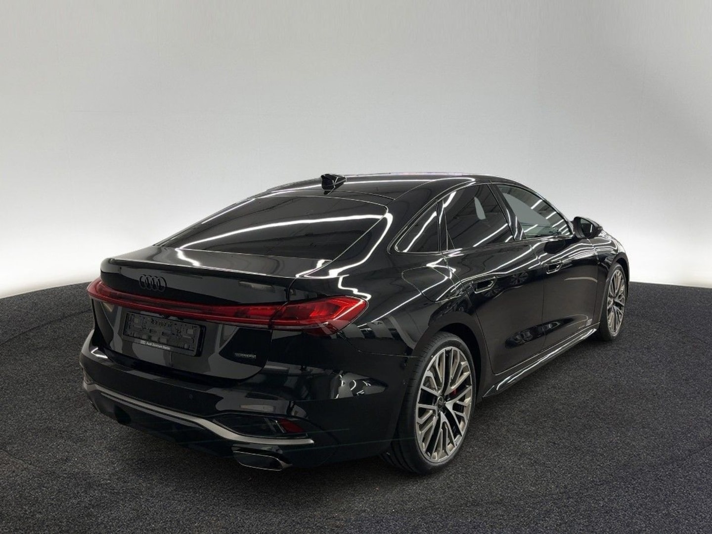 Bild über Audi A5 Limousine e-hybrid edition one e-hybrid quattro 270 kW S tronic - für weitere Informationen kontaktieren Sie den Audi Partner