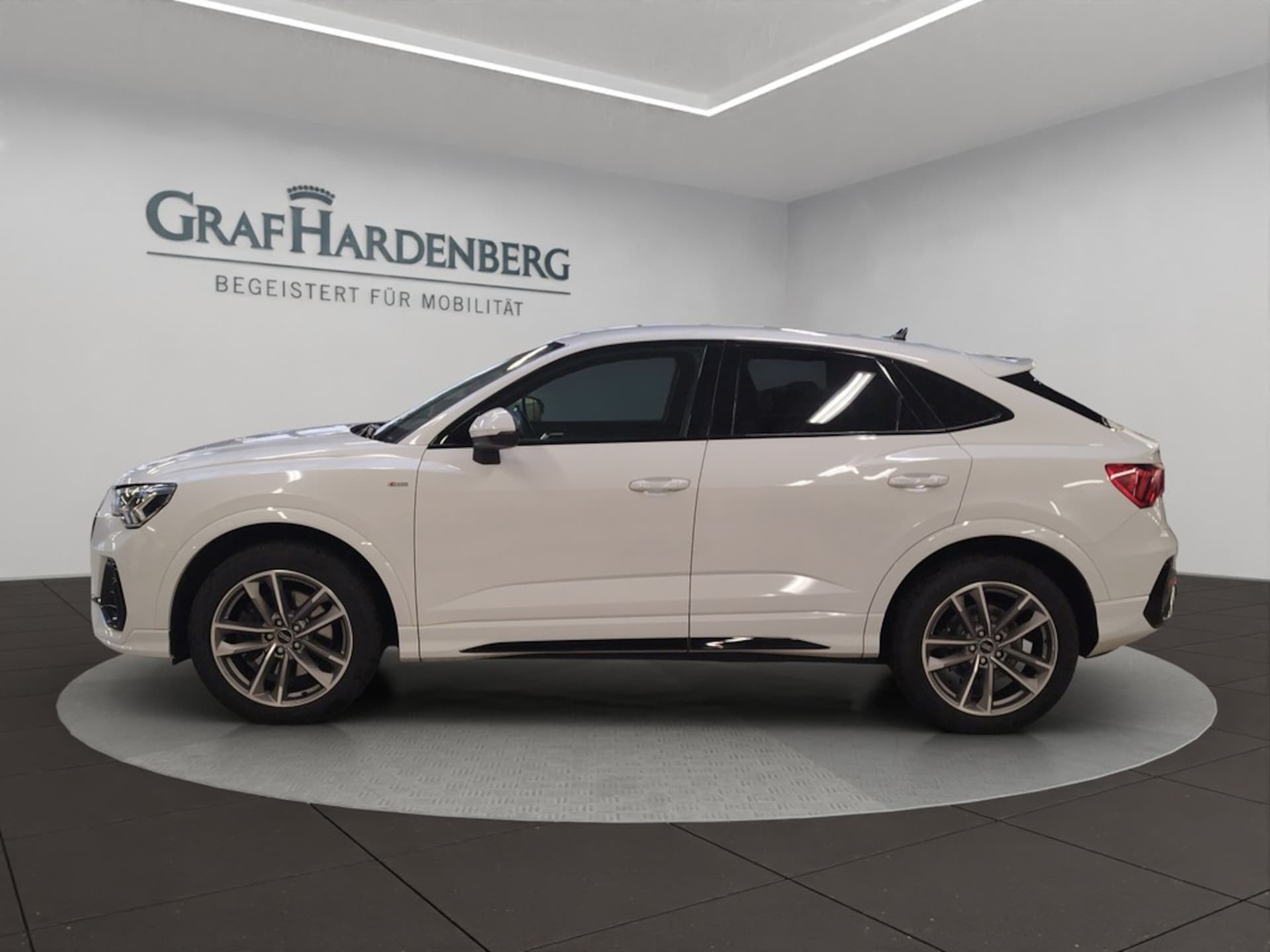 Audi Q3 Sportback S line