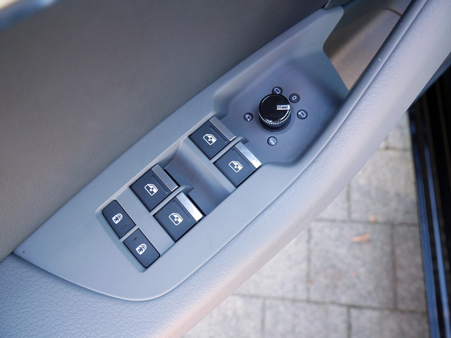 Bild über Audi S6 Avant TDI quattro tiptronic - für weitere Informationen kontaktieren Sie den Audi Partner