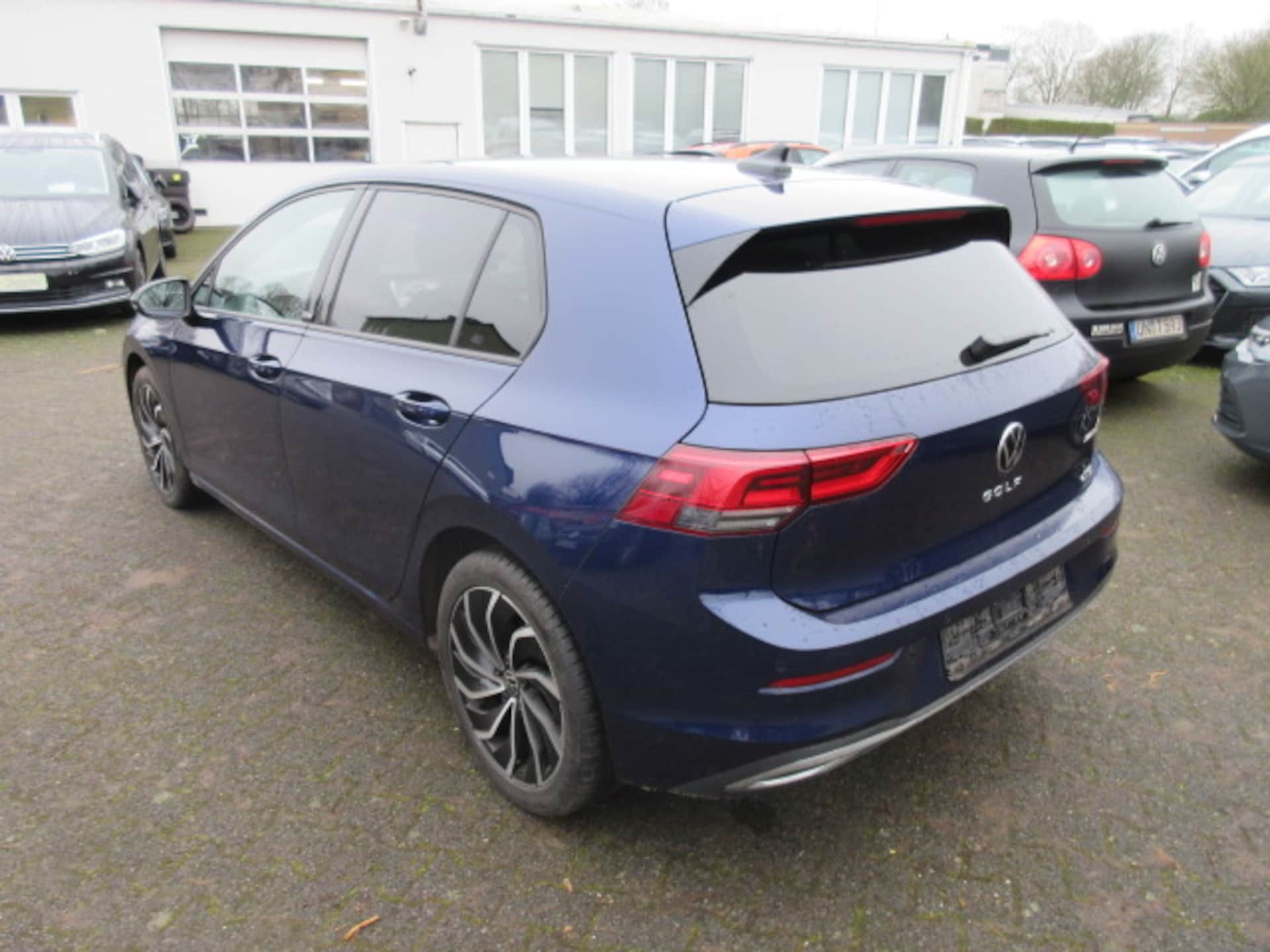 Volkswagen Golf Active