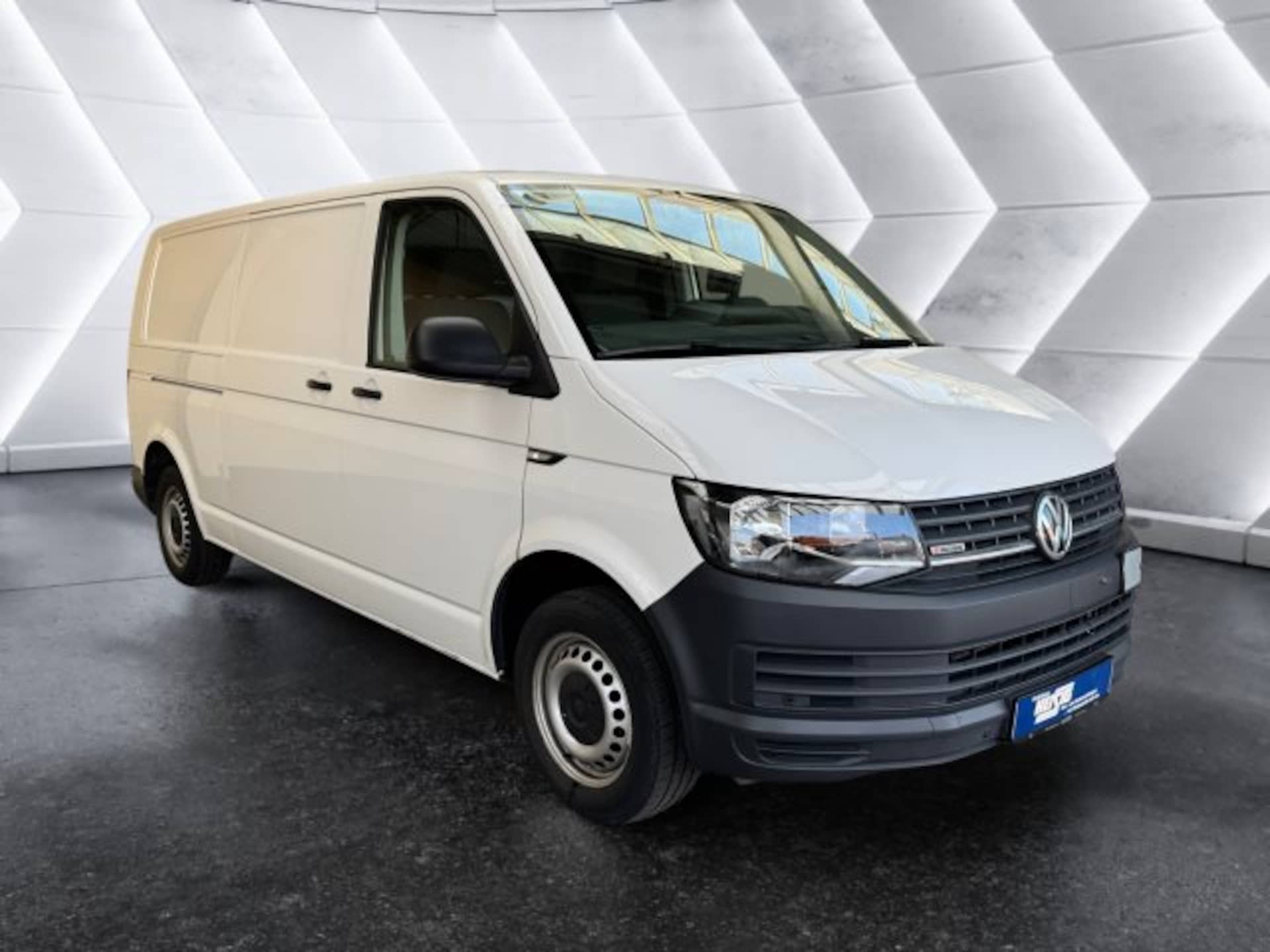 Volkswagen T6 Transporter Kasten langer Radstand