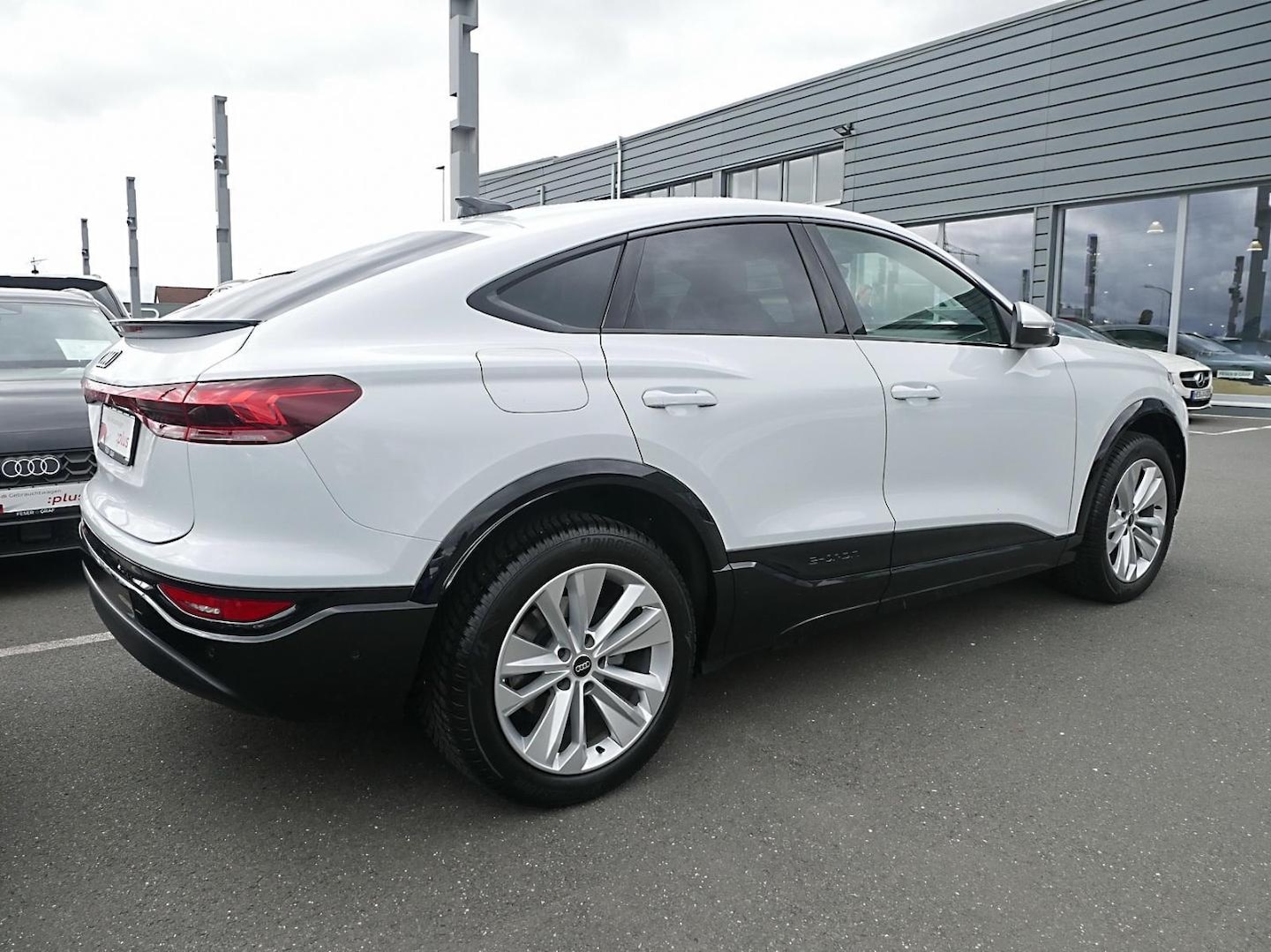 Bild über Audi Q6 Sportback e-tron e-tron - für weitere Informationen kontaktieren Sie den Audi Partner