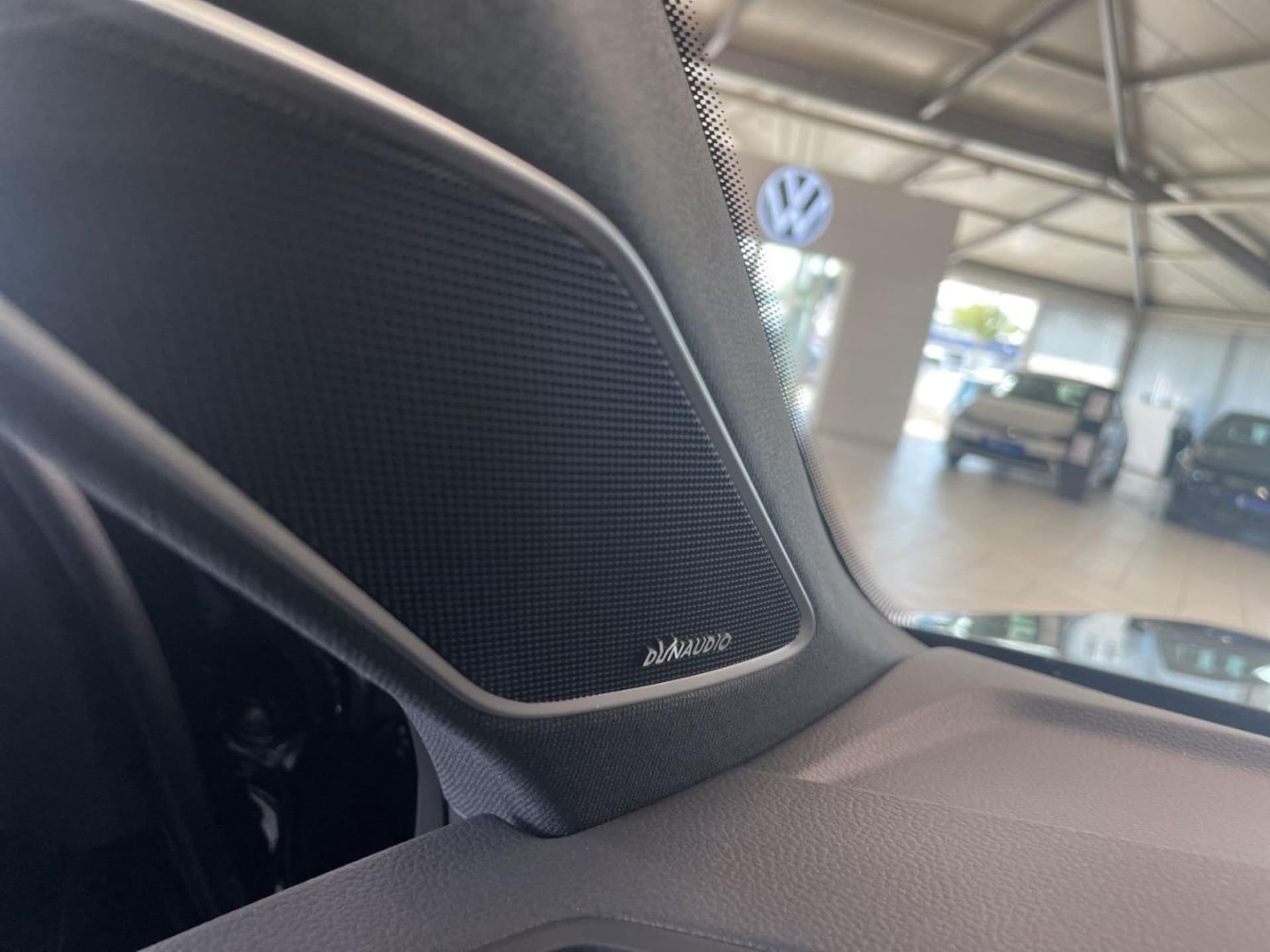 Volkswagen Touareg R