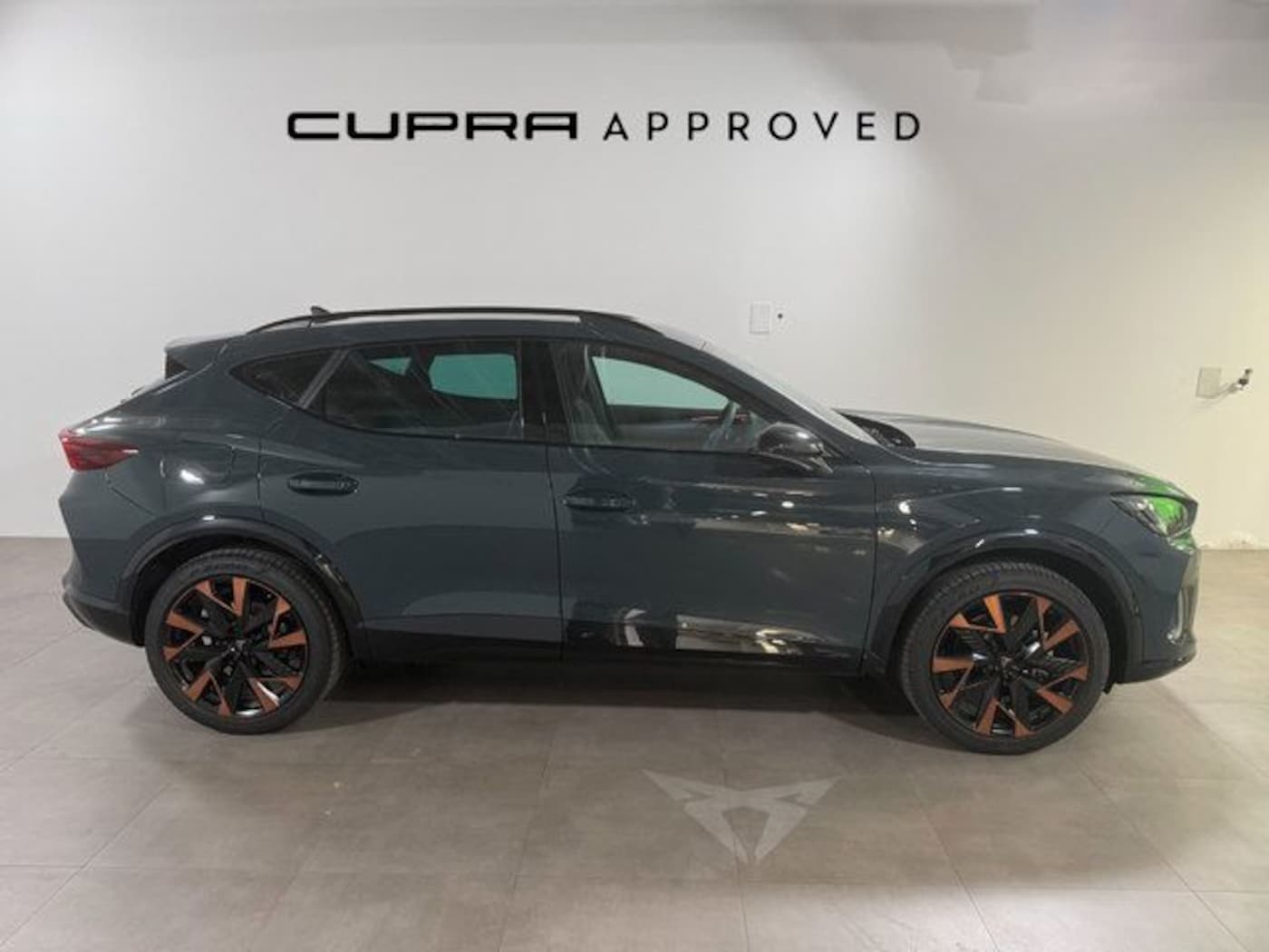 CUPRA Formentor 1.5 TSI e-Hybrid DSG 150 kW (204 CV) — photo 4