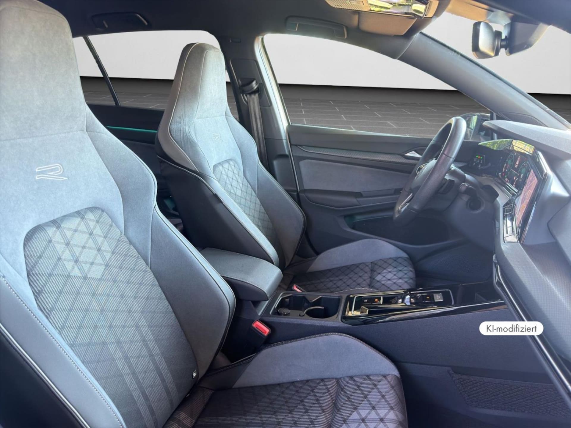 Volkswagen Golf R-Line