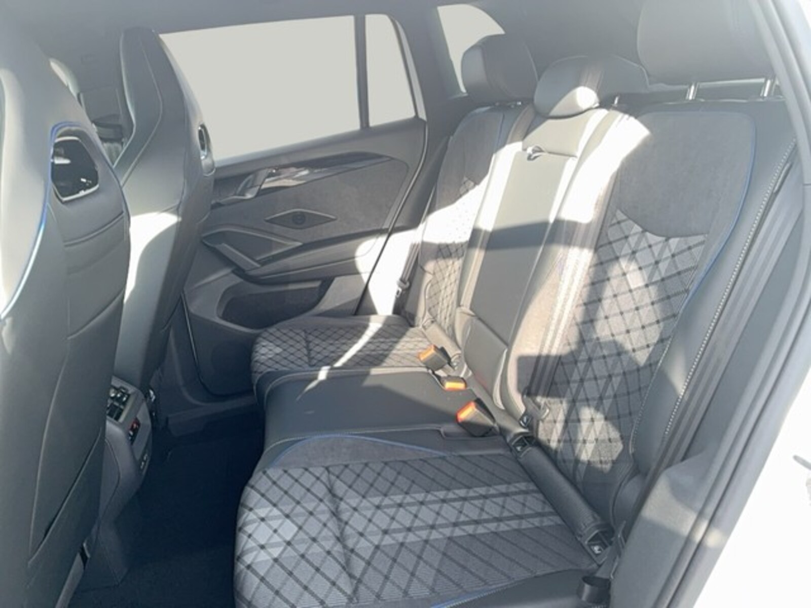 Volkswagen Tiguan – Bild 11