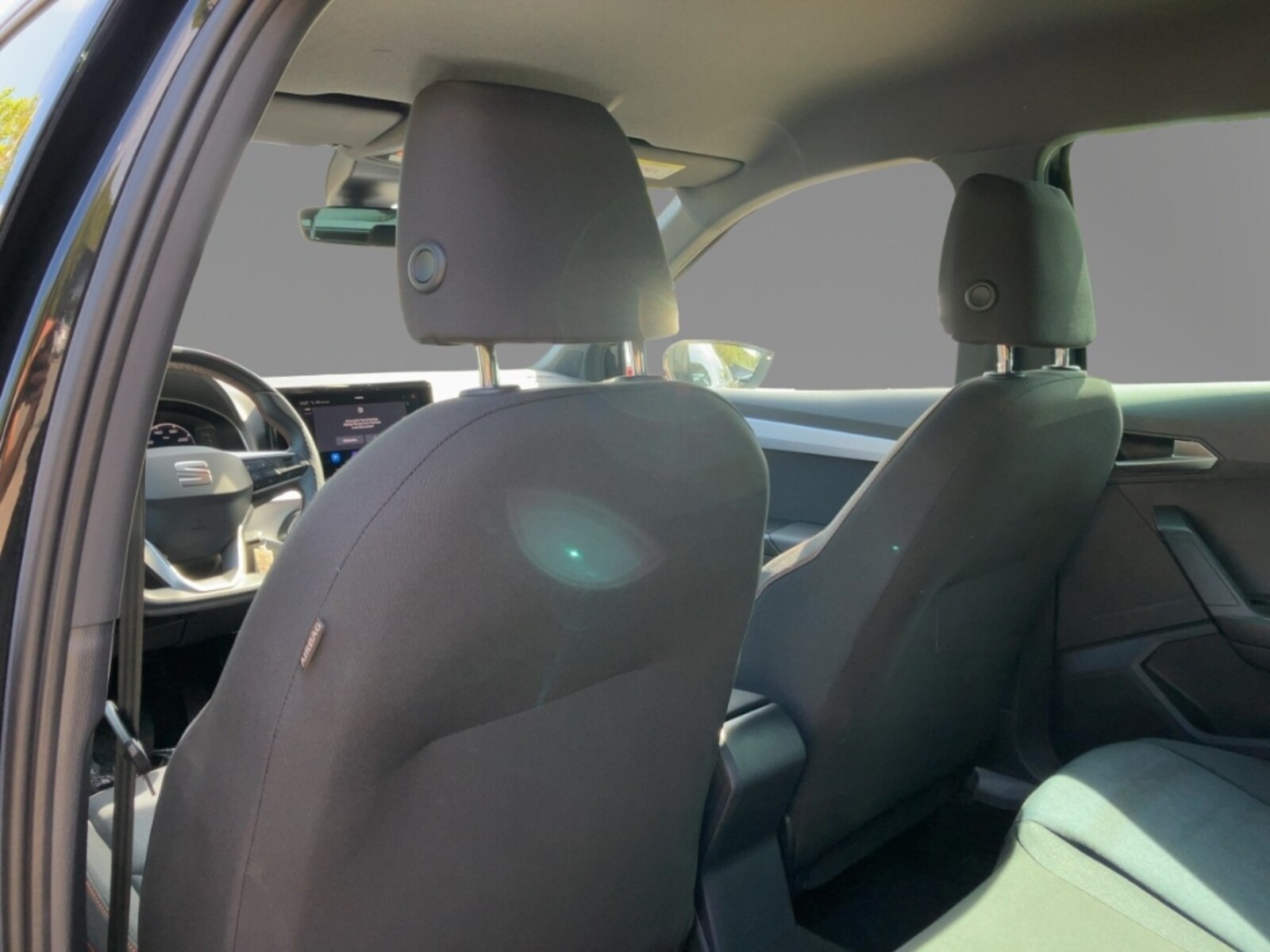 SEAT Arona – Bild 8
