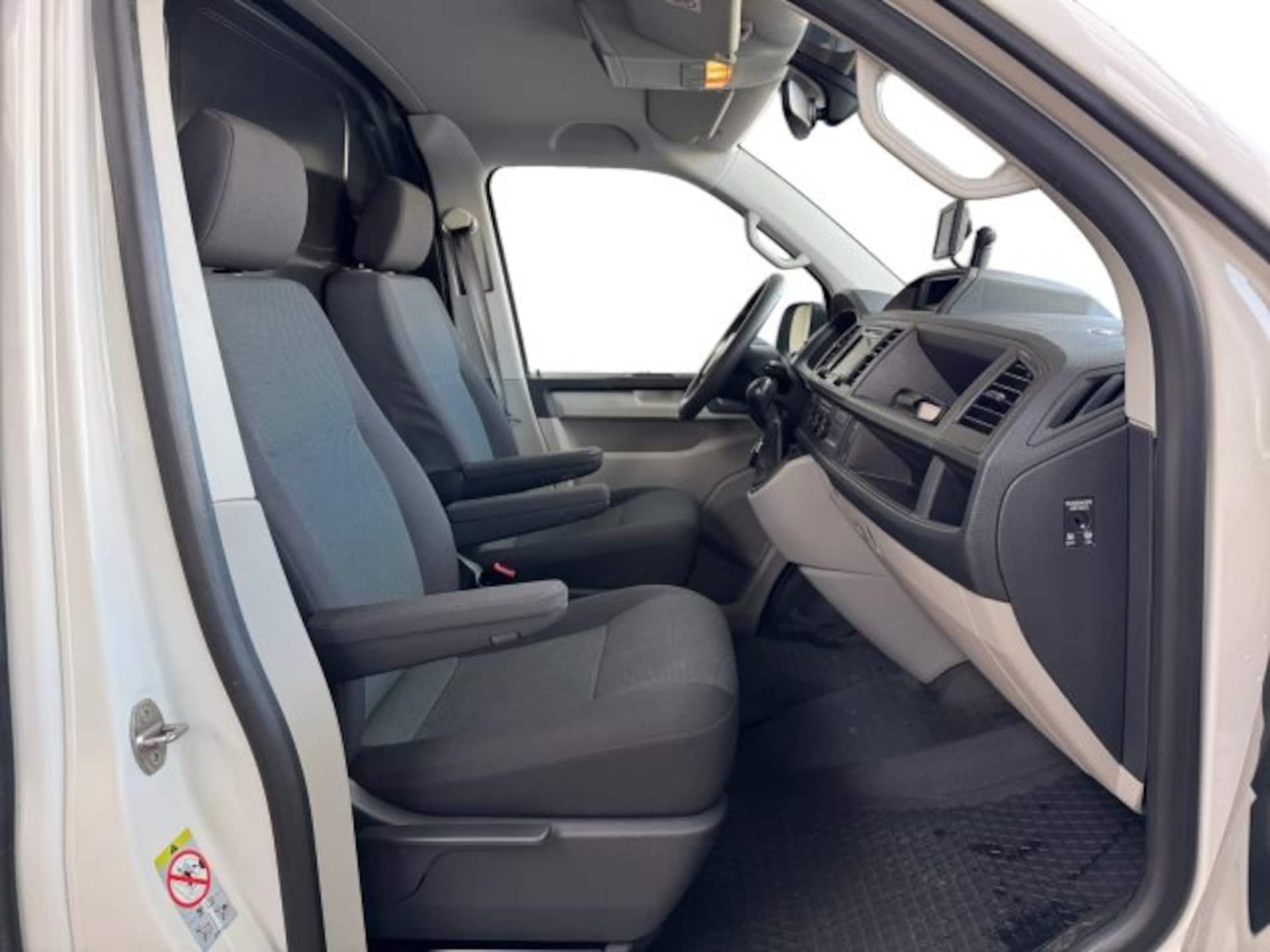 Volkswagen T6 Transporter Kasten langer Radstand