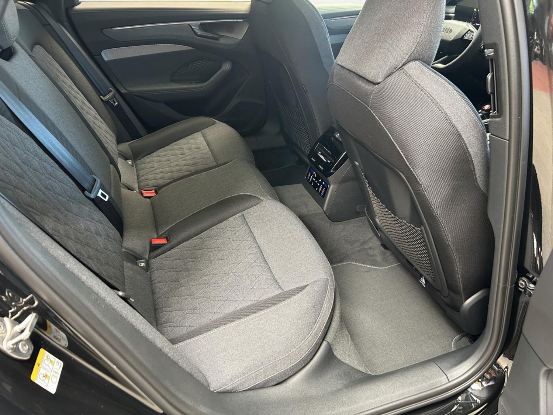 Audi A6 Avant edition one