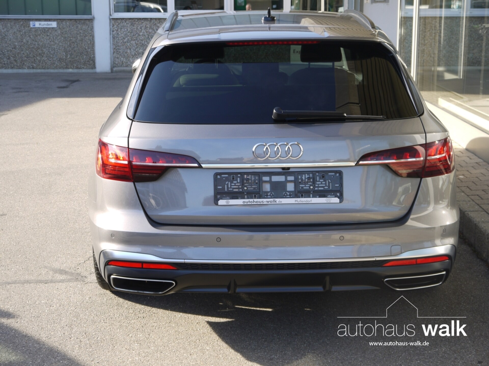 Audi A4 Avant S line