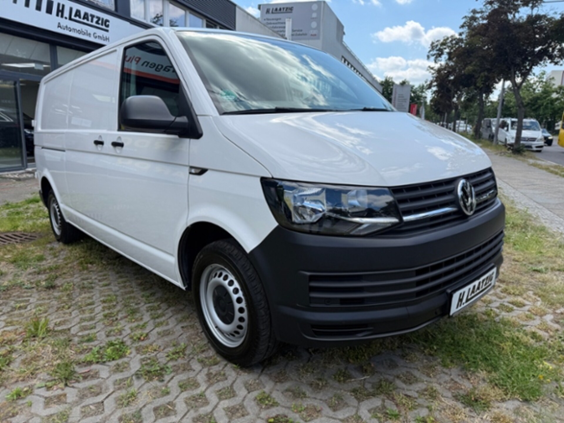 Volkswagen T6 Transporter Kasten langer Radstand