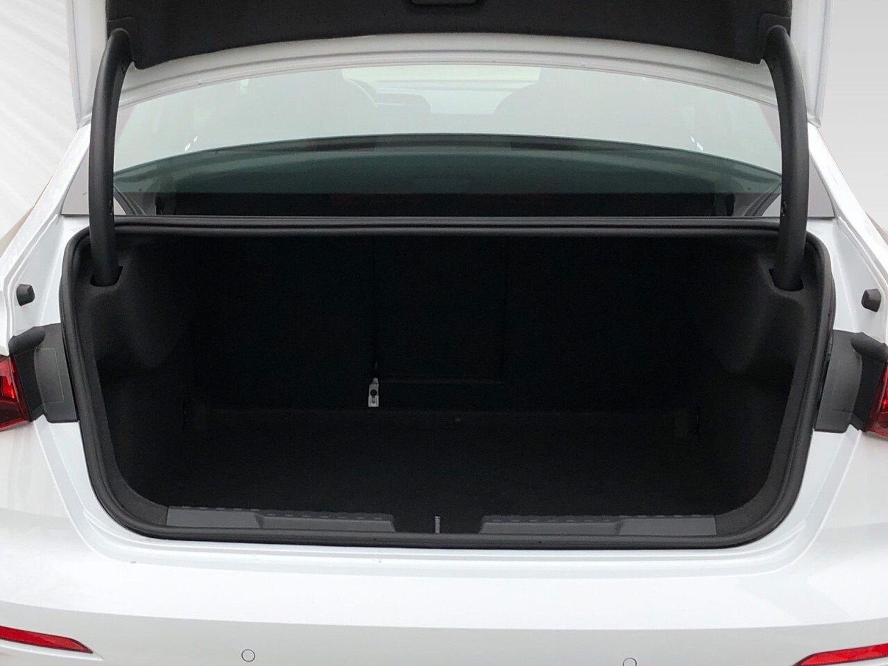 Image about Audi A3 Limousine advanced 30 TFSI S tronic