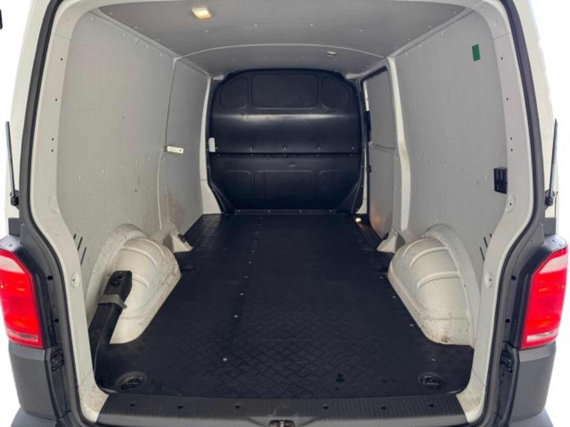 Volkswagen T6 Transporter Kasten langer Radstand