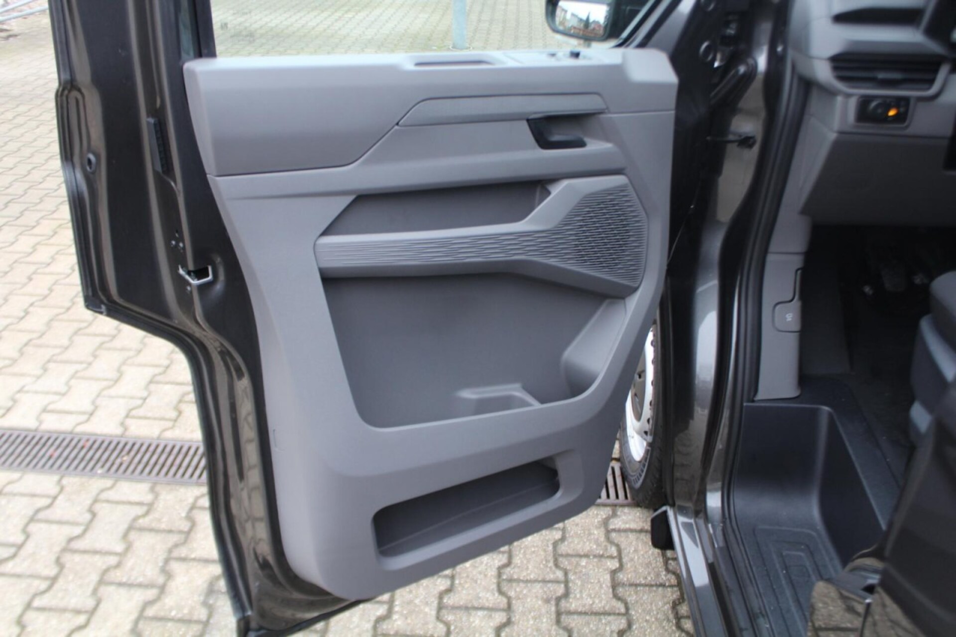 Volkswagen Transporter Kasten langer Radstand