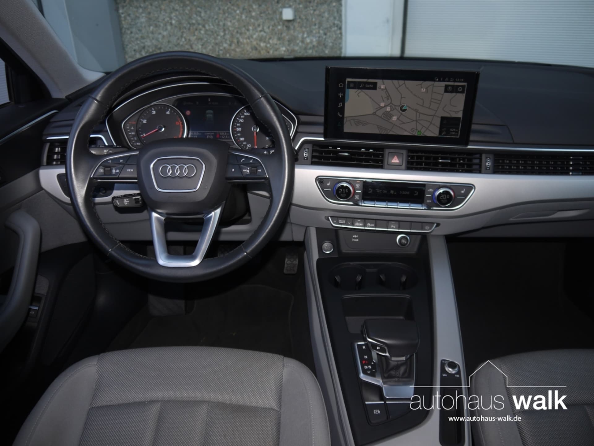 Audi A4 Avant S line