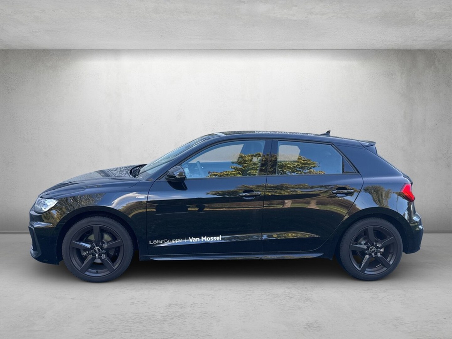 Bild über Audi A1 Sportback S line 30 TFSI S tronic - für weitere Informationen kontaktieren Sie den Audi Partner