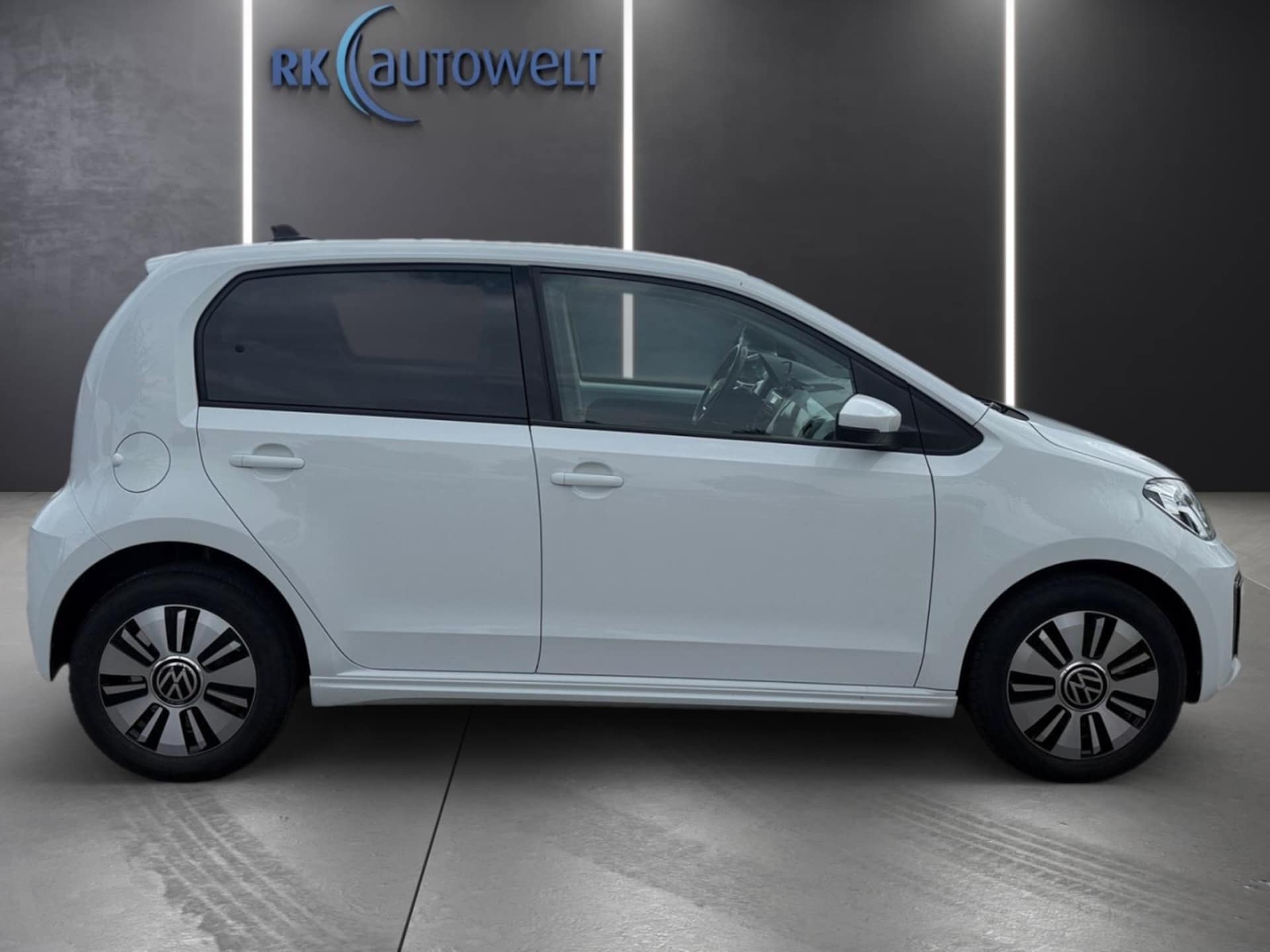 Volkswagen e-up! Style "Plus"