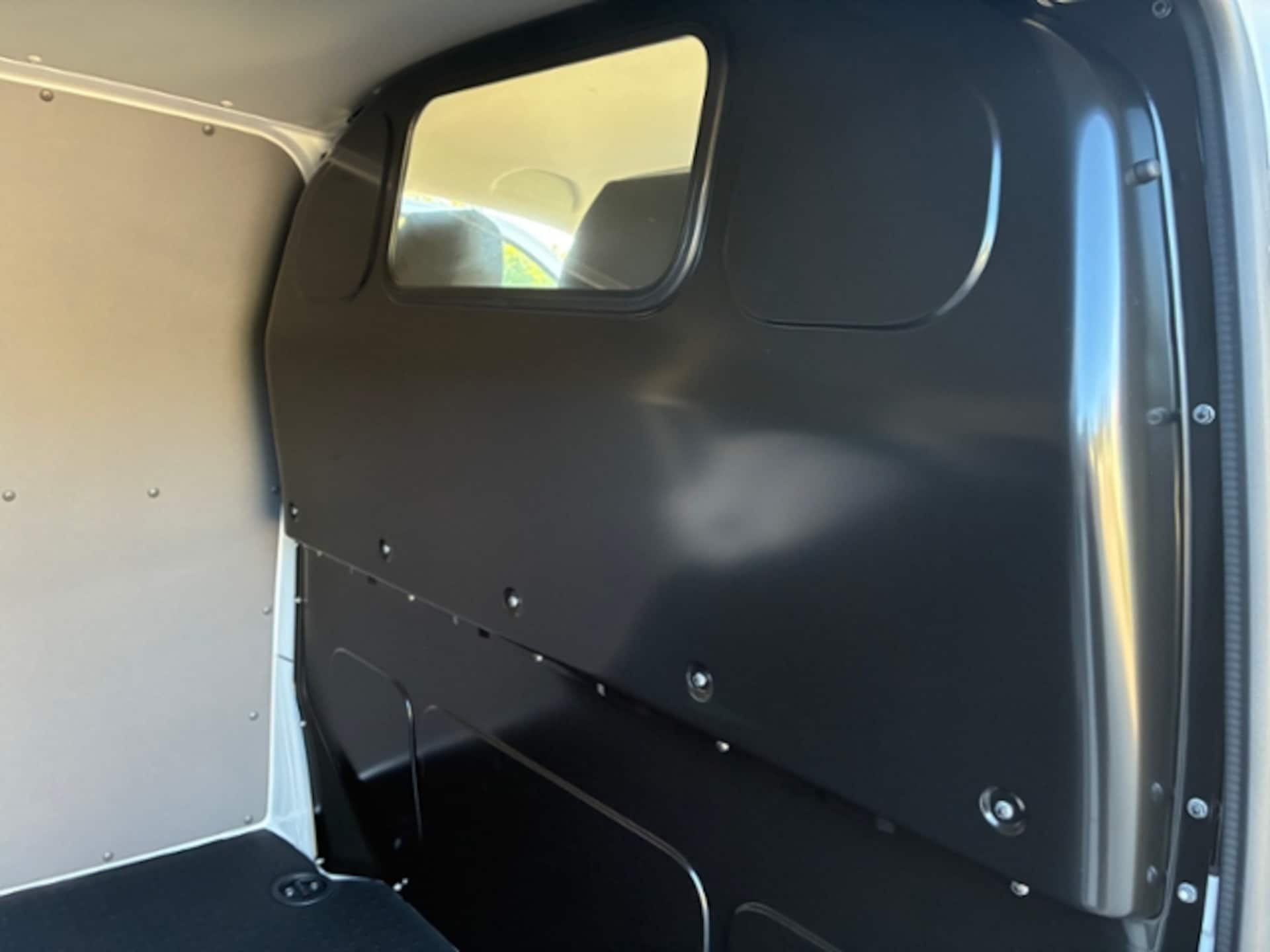 Volkswagen T6.1 Transporter Kasten kurzer Radstand