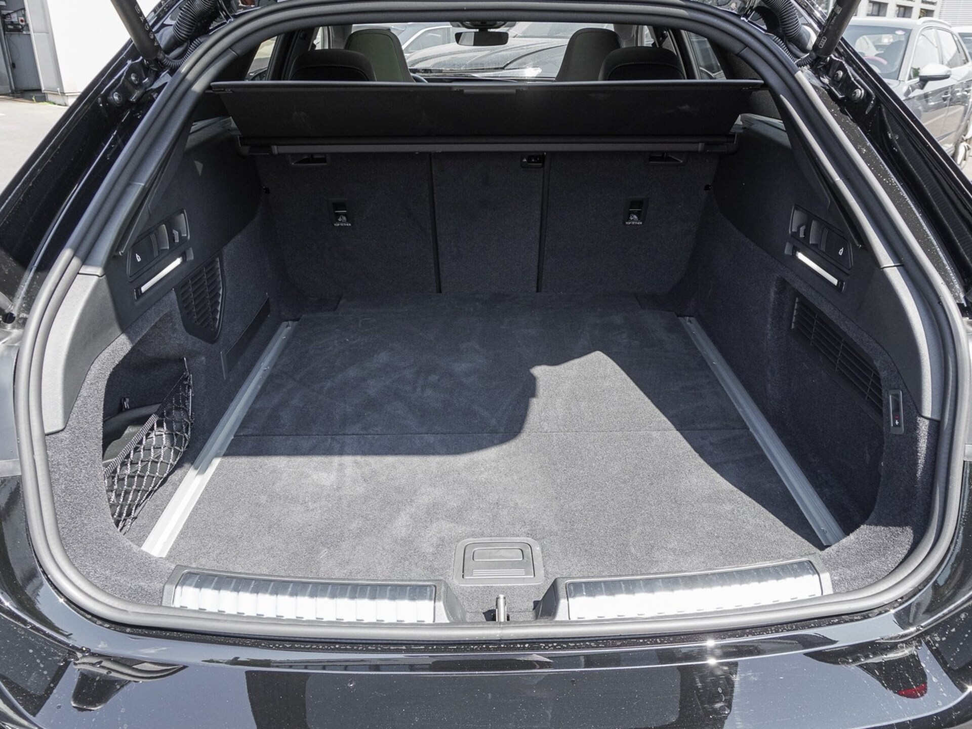 Audi A6 Avant edition one