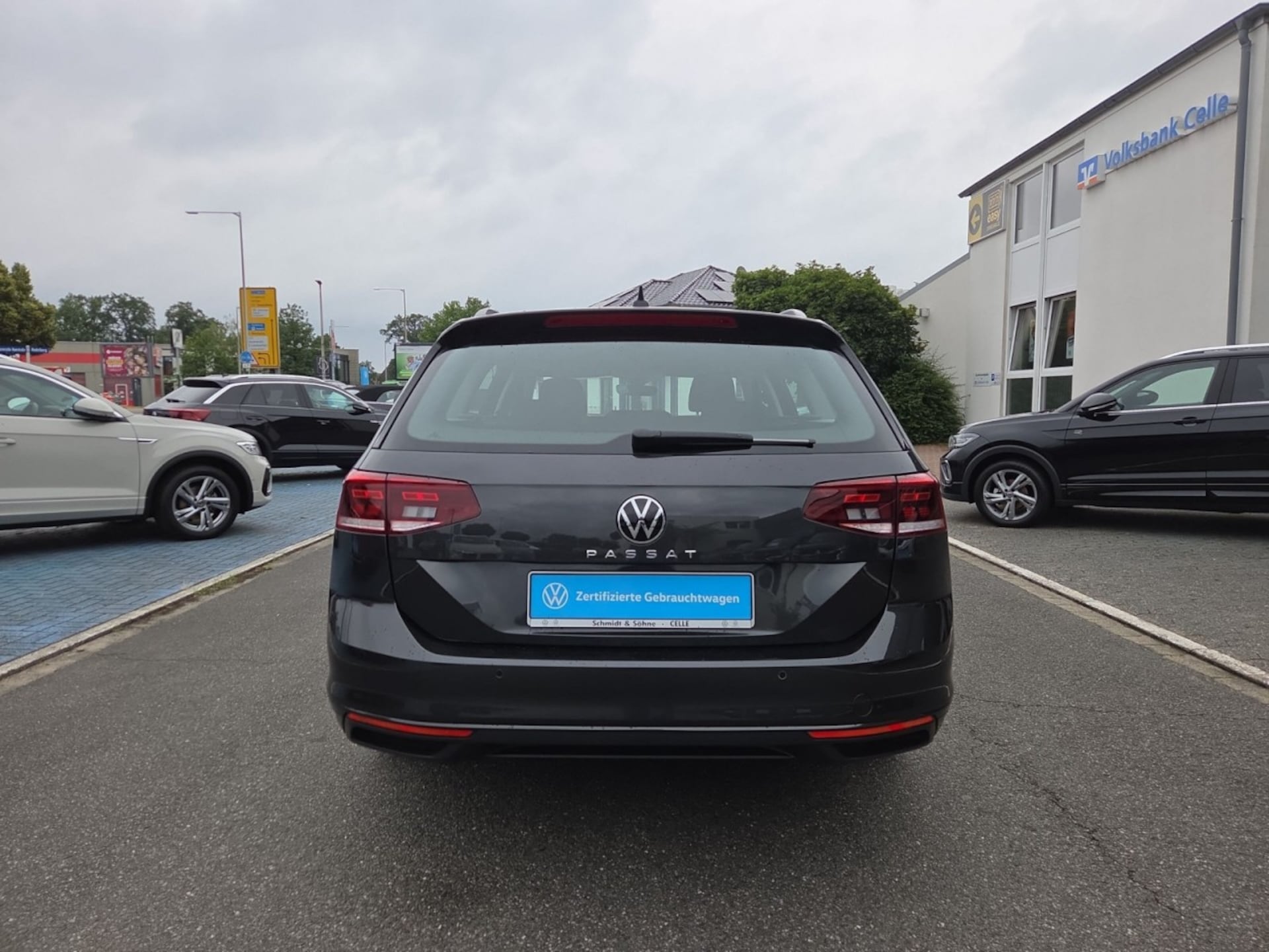 Volkswagen Passat Variant Basis-Modell