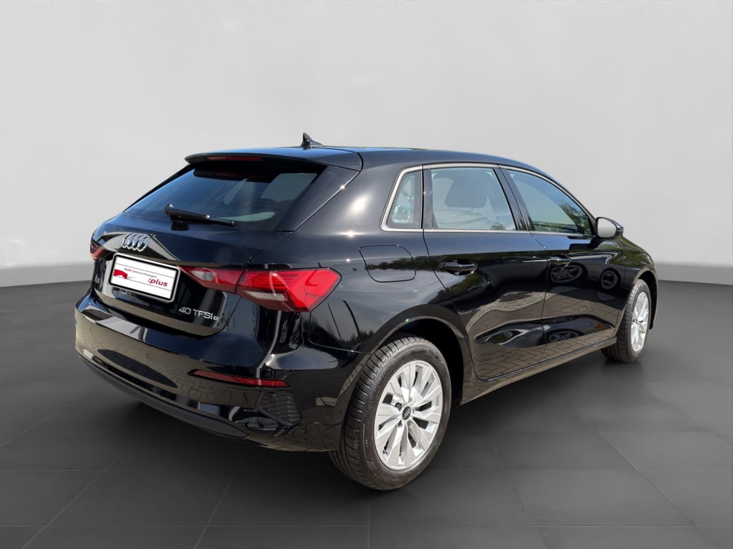 Bild über Audi A3 Sportback TFSI e 40 TFSI e S tronic - für weitere Informationen kontaktieren Sie den Audi Partner