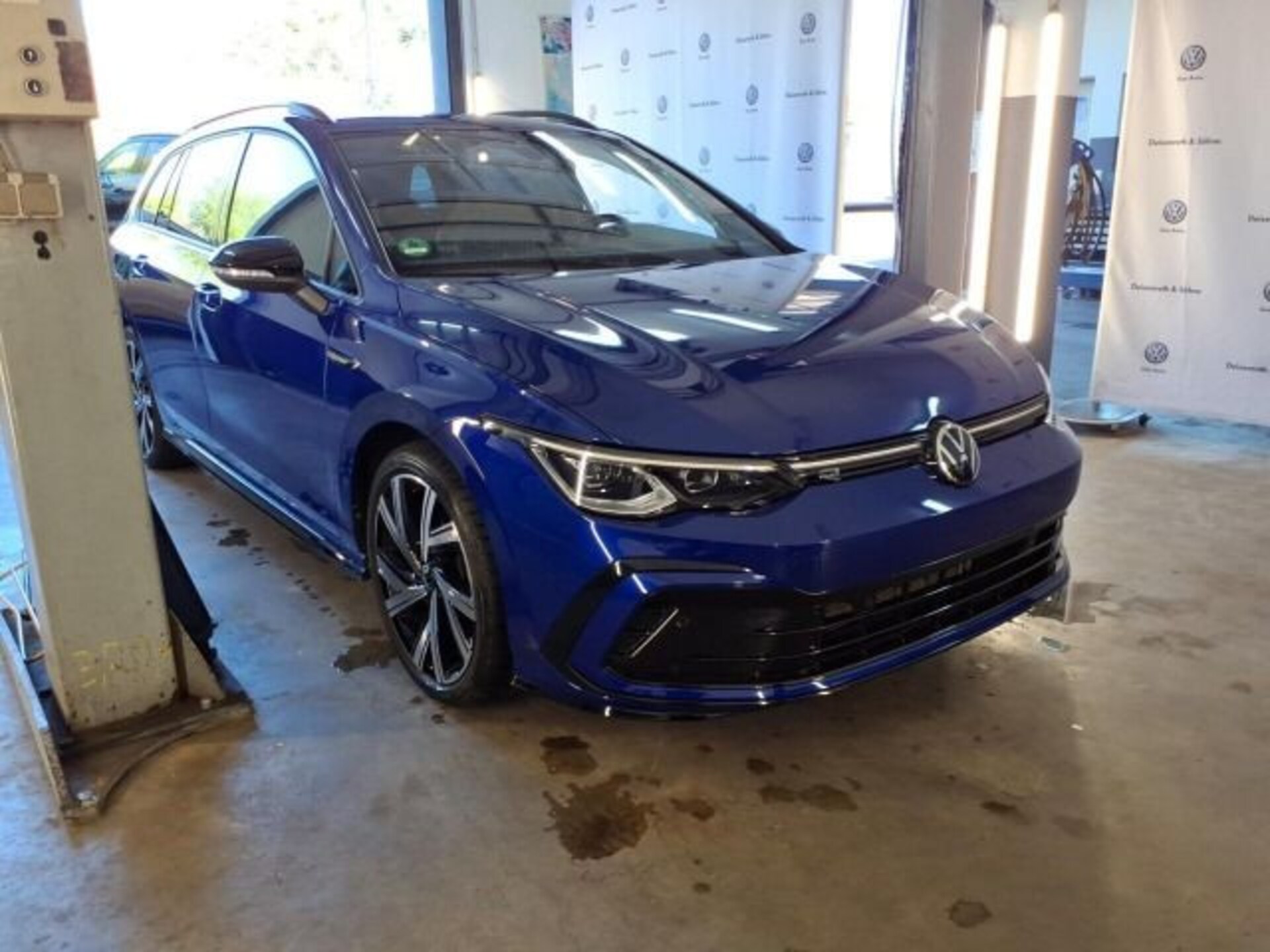 Volkswagen Golf Variant R-Line