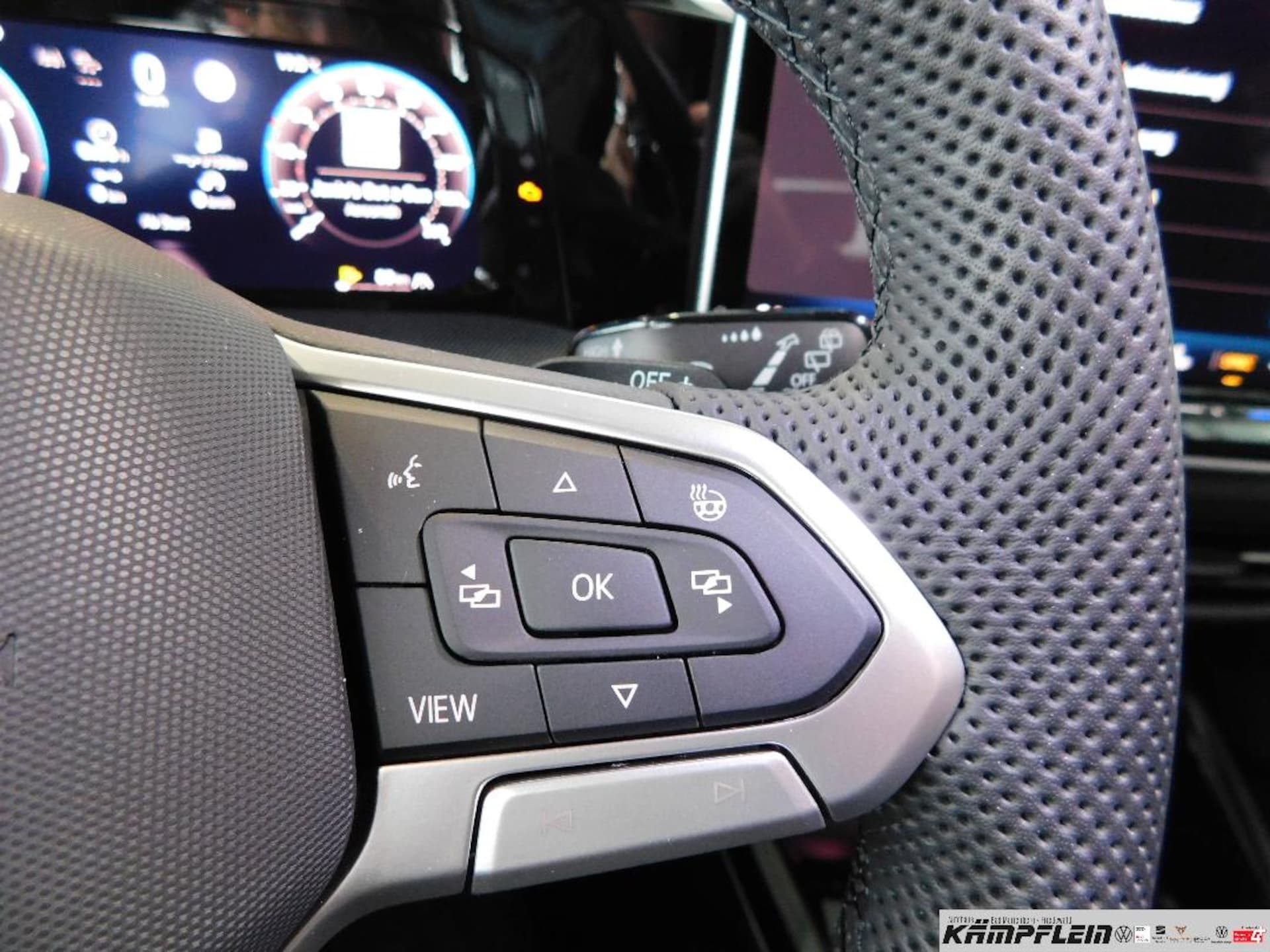 Volkswagen Golf R-Line