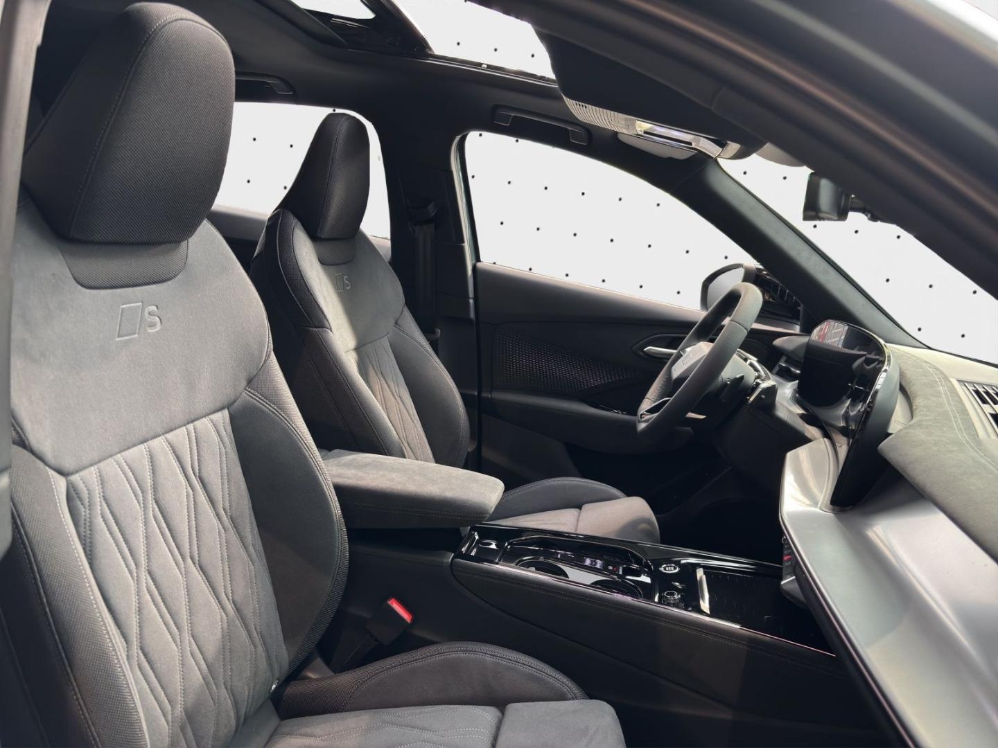 Bild über Audi Q3 Sportback TFSI quattro 195 kW S tronic - für weitere Informationen kontaktieren Sie den Audi Partner