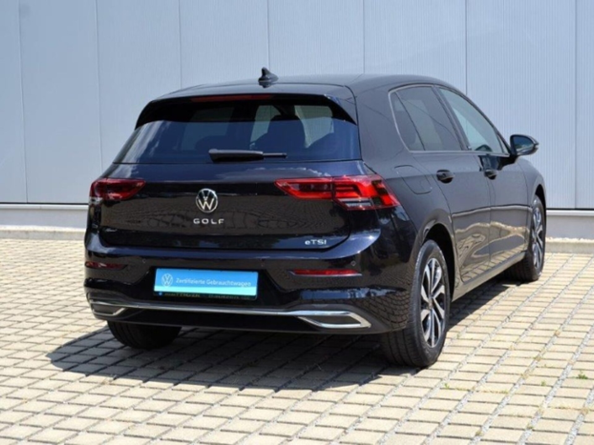 Volkswagen Golf Life