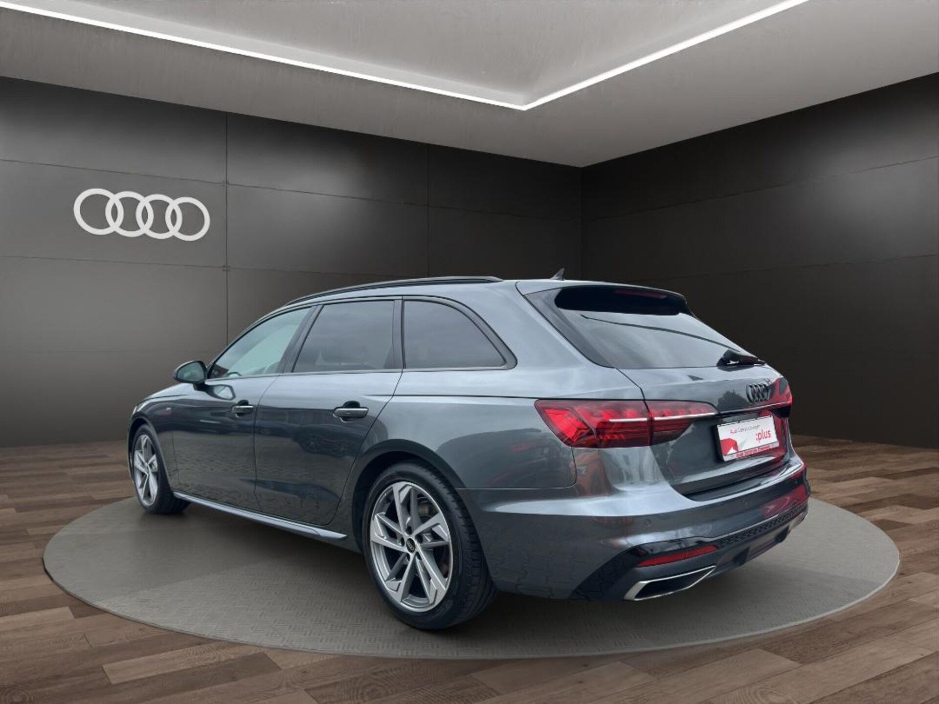 Audi A4 Avant S line