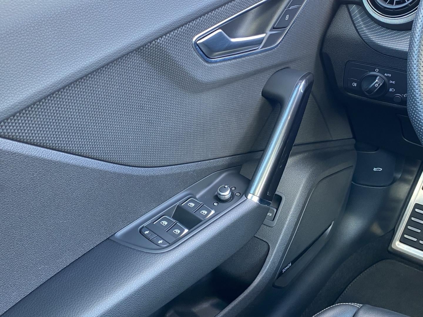 Bild über Audi Q2 S line 35 TFSI S tronic - für weitere Informationen kontaktieren Sie den Audi Partner