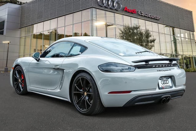2025 Porsche 718 Cayman