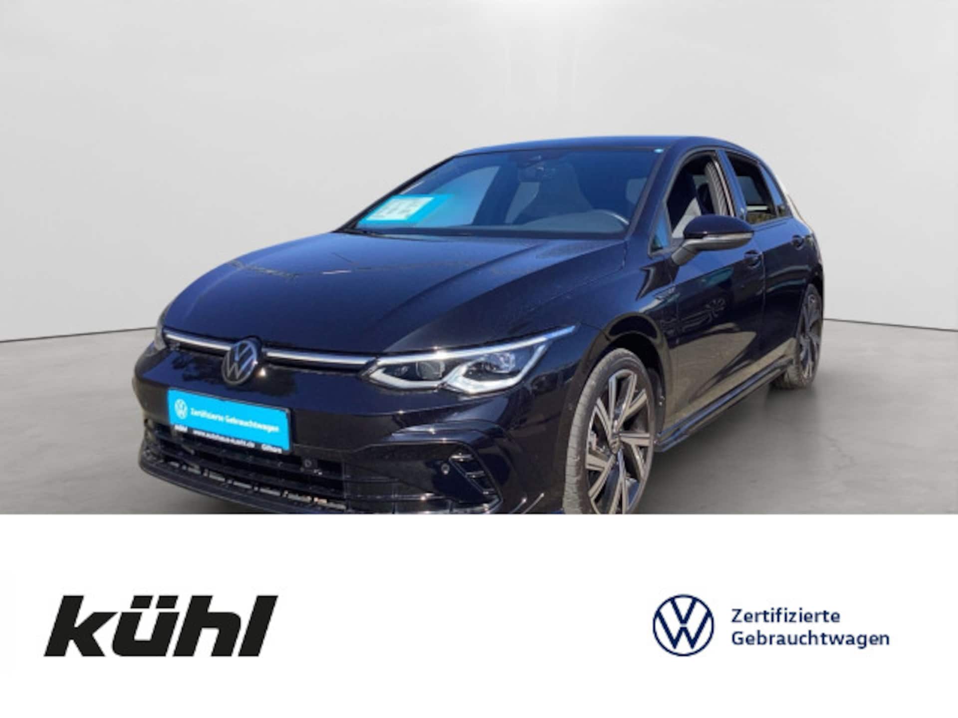 Volkswagen Golf — Volkswagen Golf Golf 8 VIII 1.5 eTSI DSG R-Line IQ.Light/Standhzg./HarmanKardon/AHK/Parklenkassist/18"/