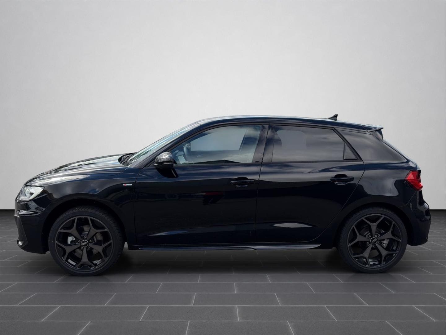 Bild über Audi A1 Sportback S line 35 TFSI S tronic - für weitere Informationen kontaktieren Sie den Audi Partner