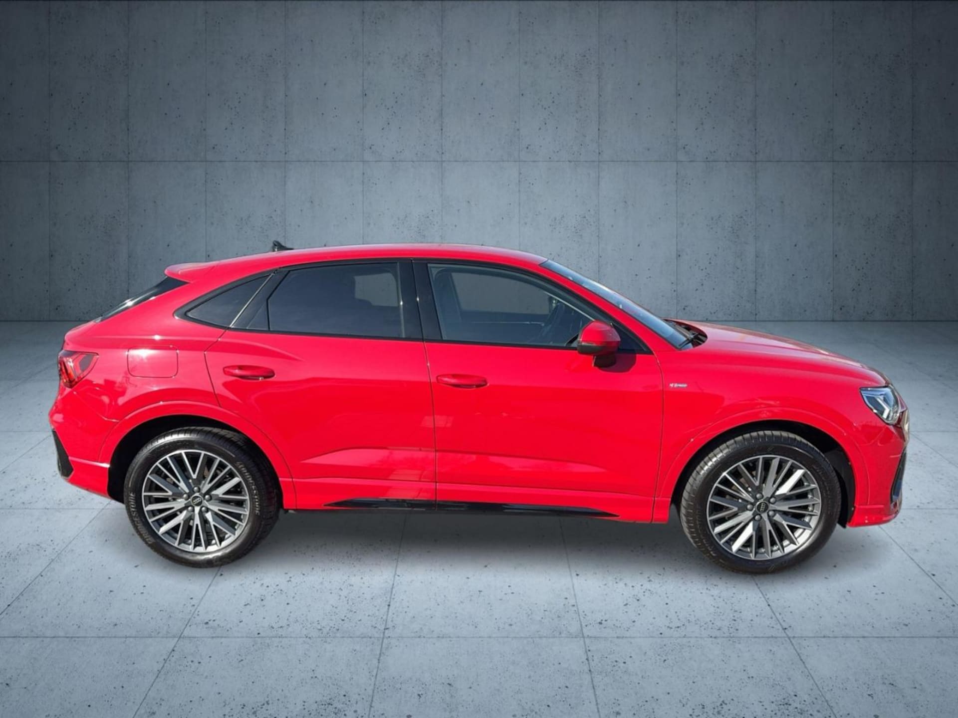 Audi Q3 Sportback S line