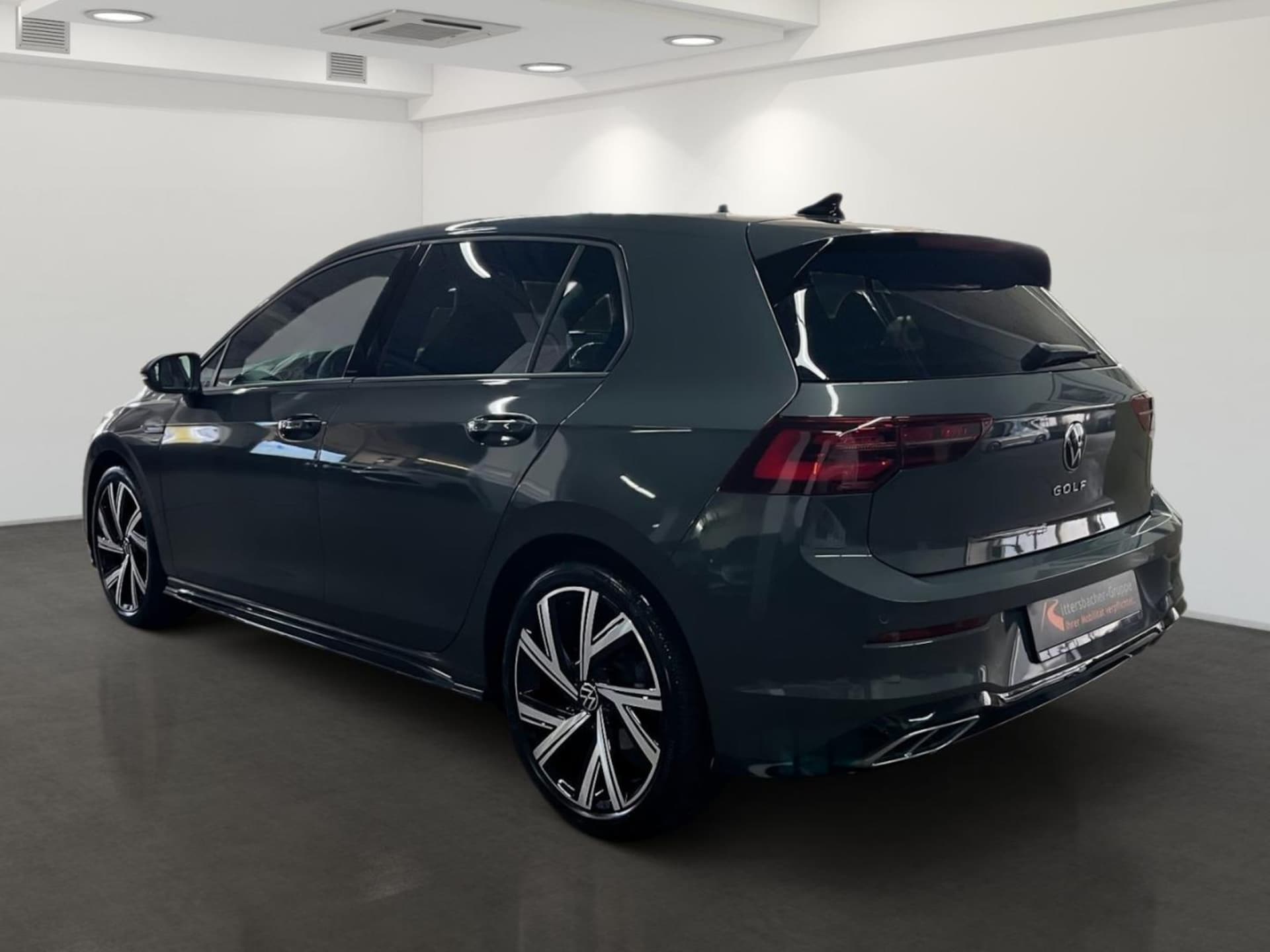 Volkswagen Golf R-Line