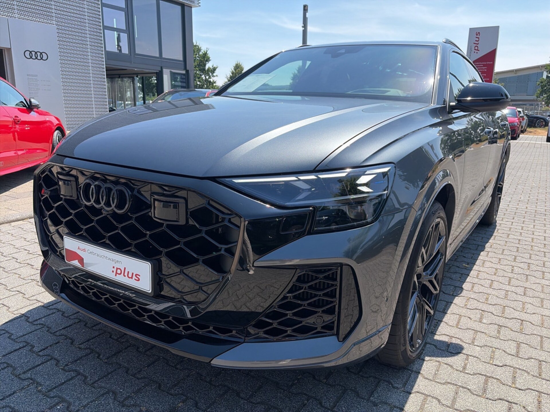 Audi RS Q8 SUV