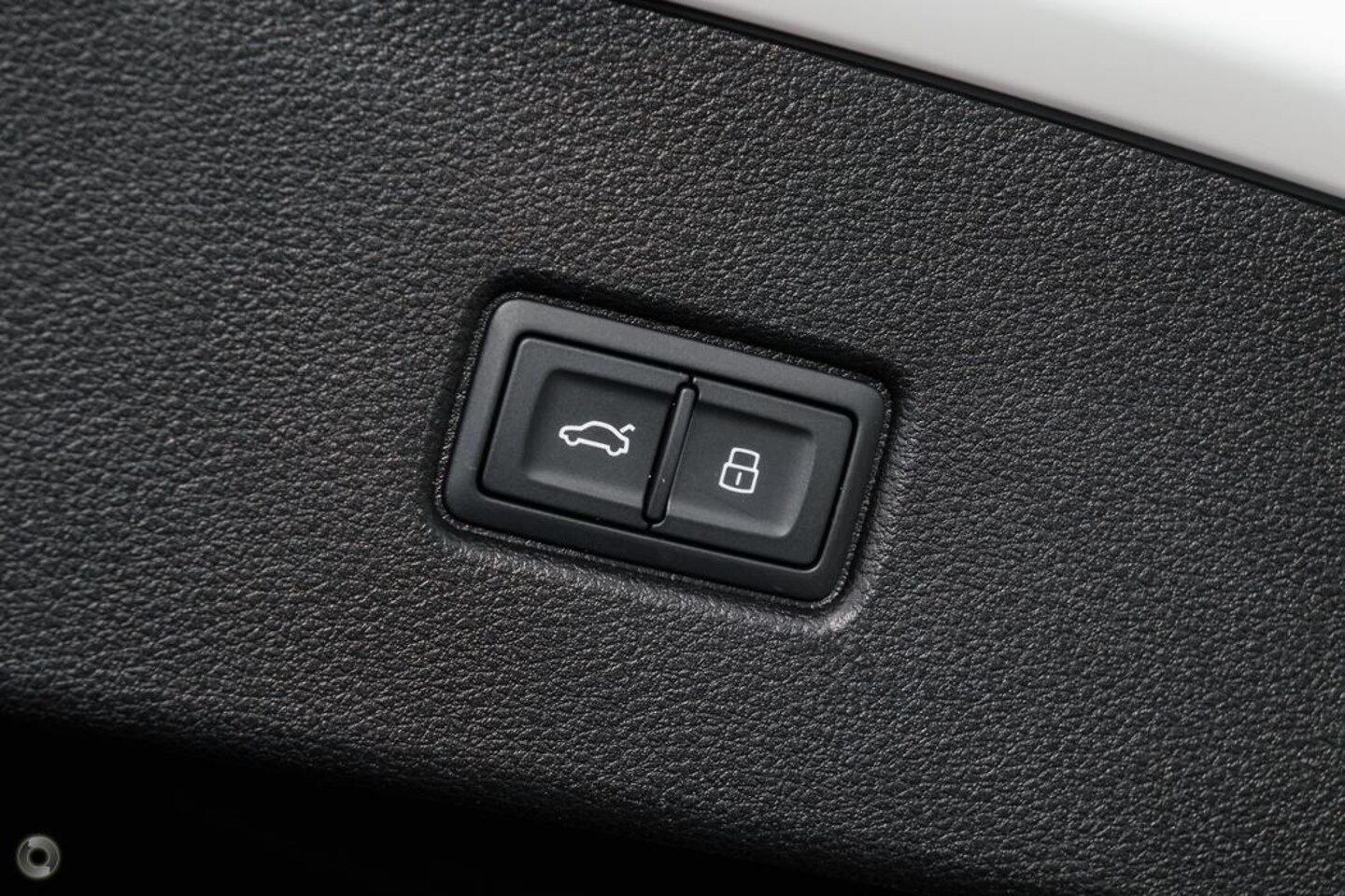 Image about Audi Q5 Sportback 40 TDI quattro S tronic