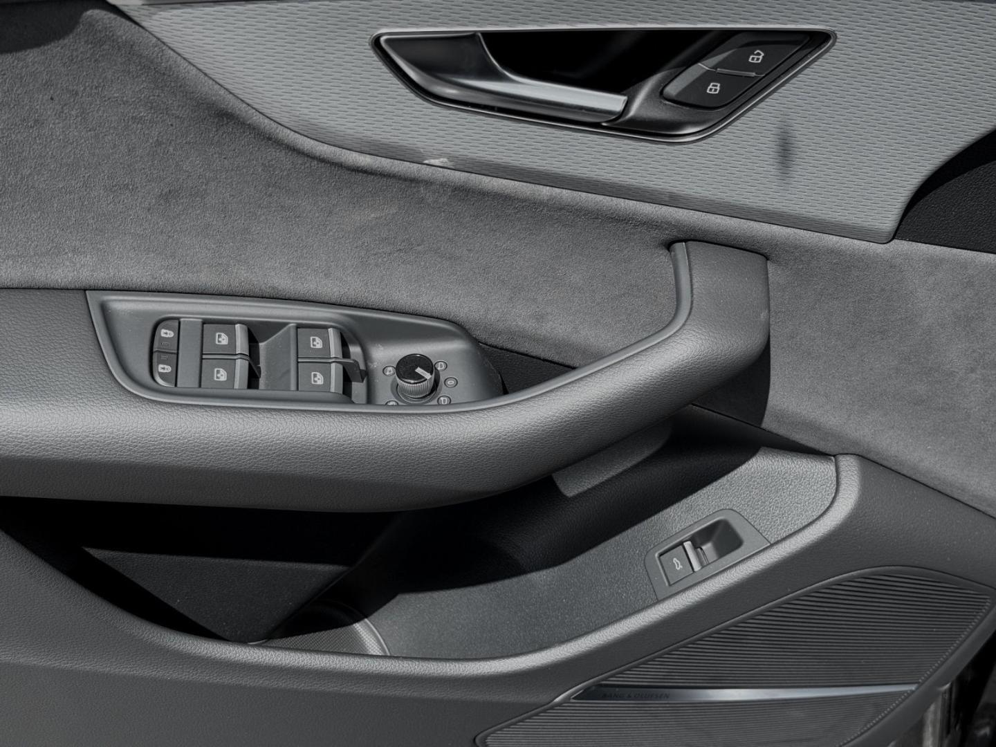 Image about Audi Q8 SUV 50 TDI quattro tiptronic