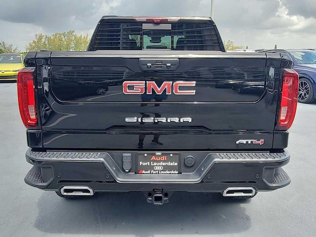 2023 GMC Sierra