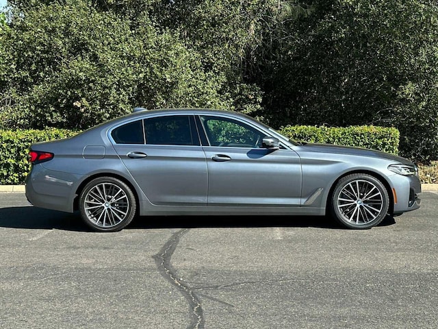 2021 BMW 530i