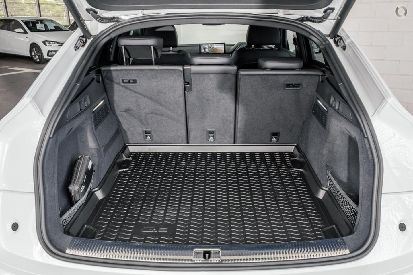 Image about Audi Q5 Sportback 40 TDI quattro S tronic