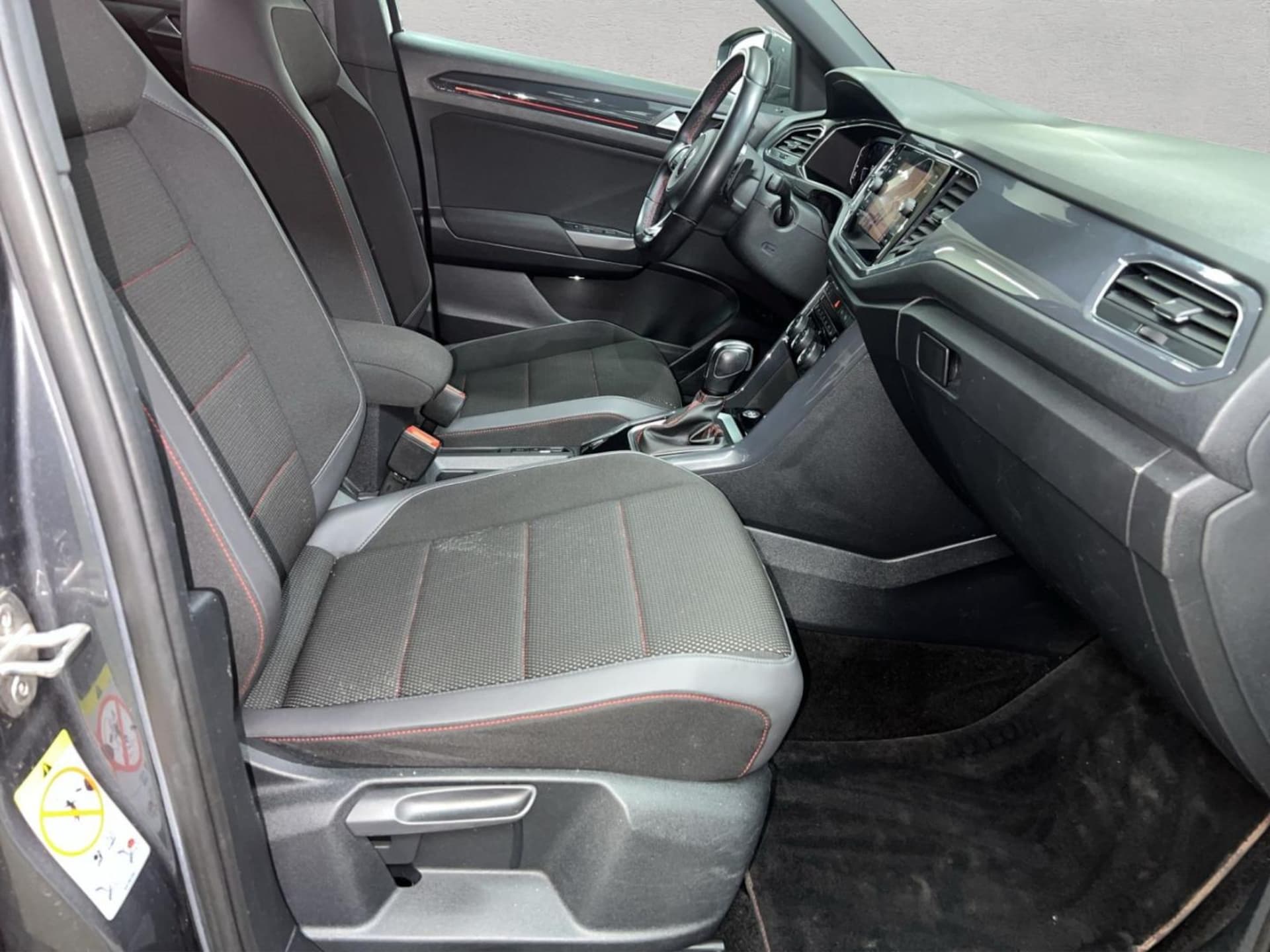 Volkswagen T-Roc Sport