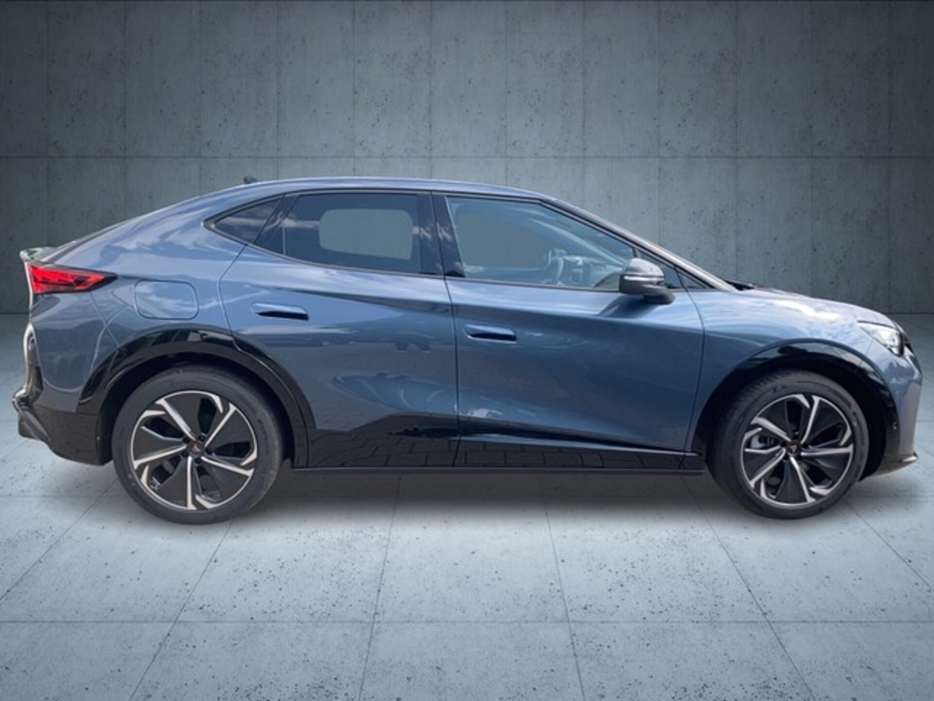 CUPRA Tavascan VZ