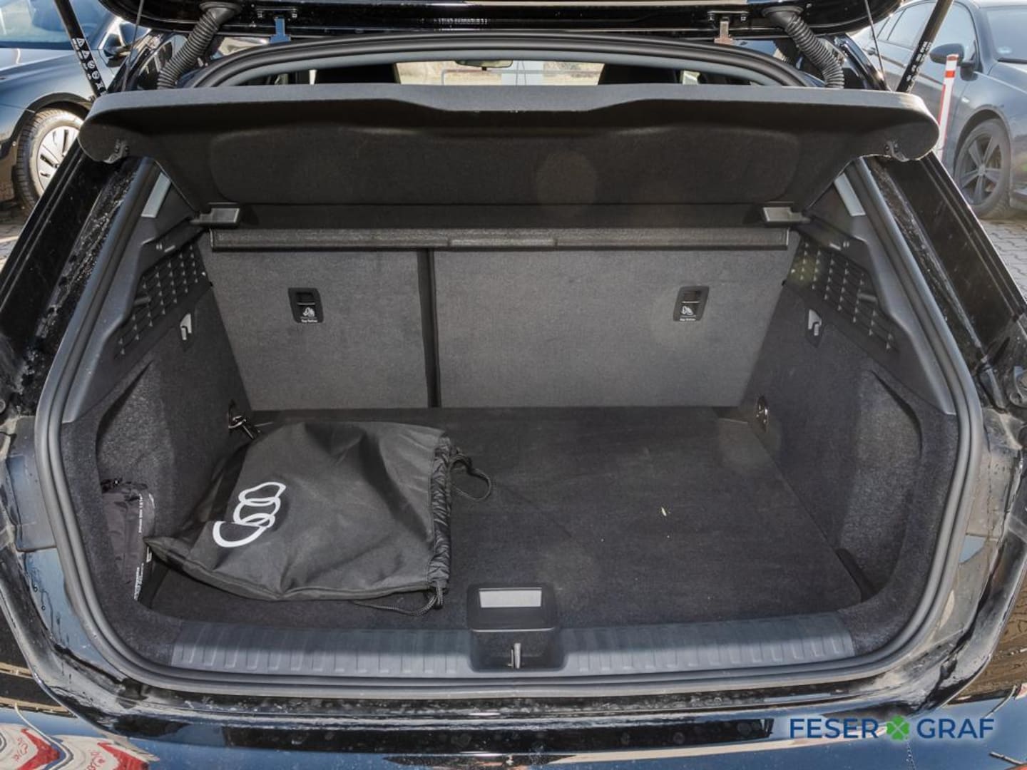 Bild über Audi A3 Sportback TFSI e advanced 40 TFSI e S tronic - für weitere Informationen kontaktieren Sie den Audi Partner