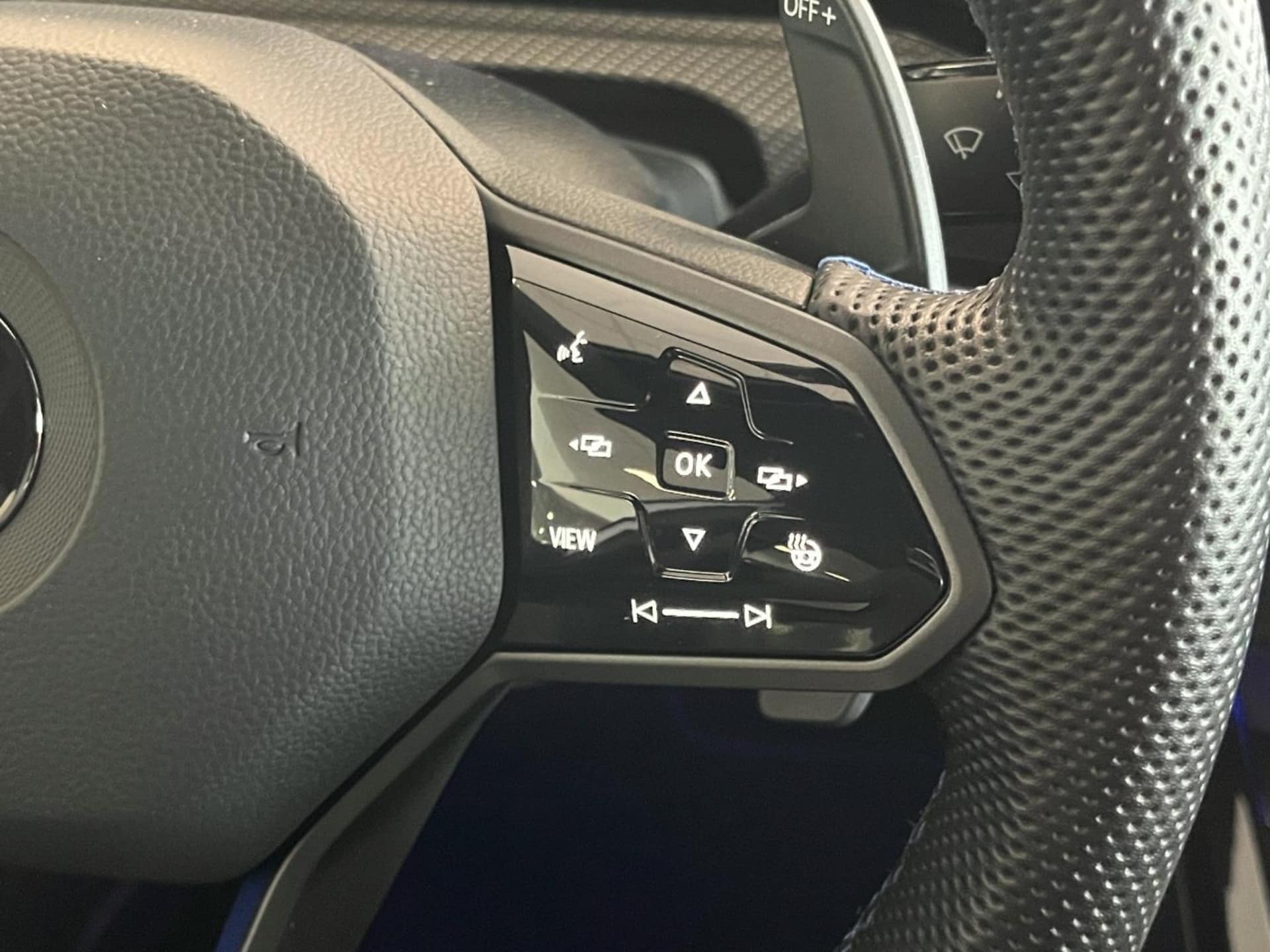 Volkswagen Golf Variant R