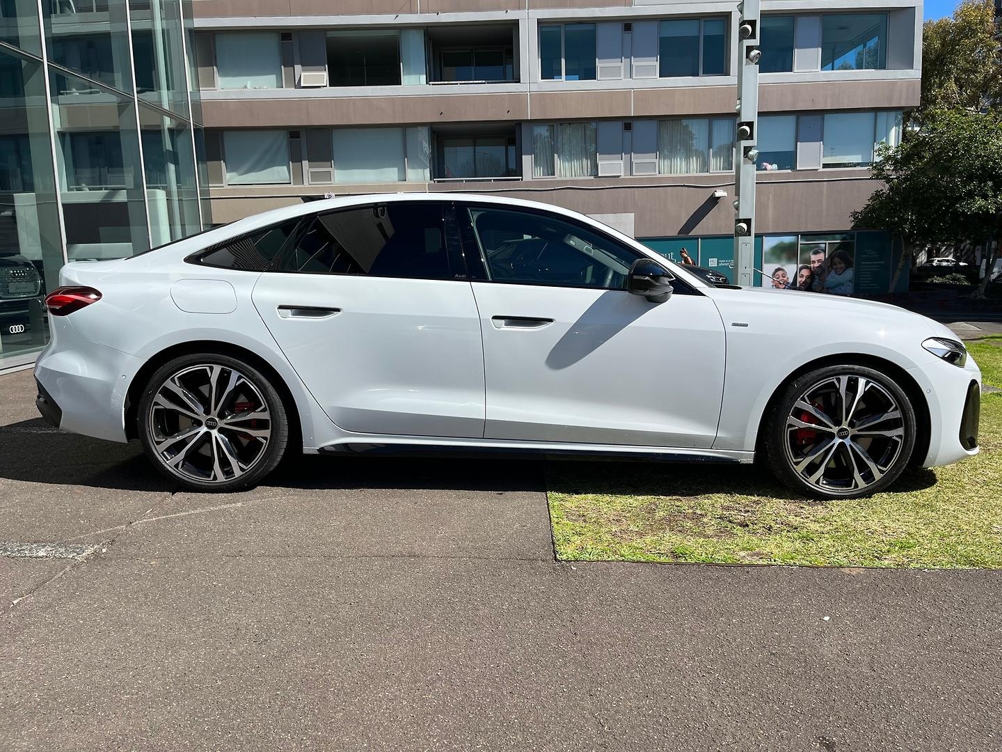 Image about Audi A5 Sedan TFSI e e-hybrid quattro 270 kW S tronic