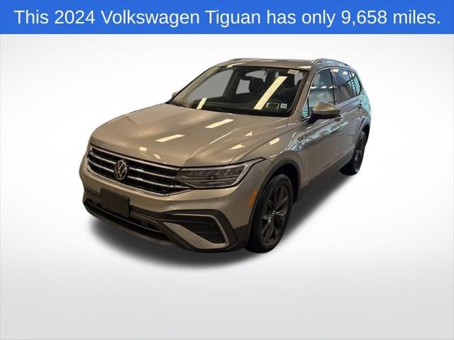 2024 Volkswagen Tiguan SE's photo